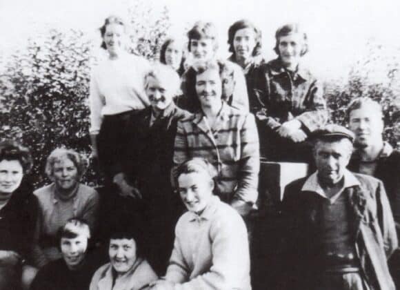 Top 10 Suffolk Phrases Fruit Picking